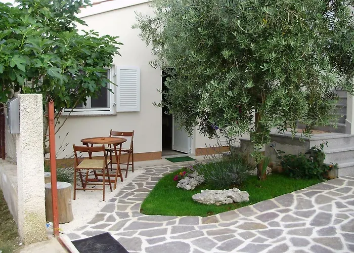 Leca- Small House