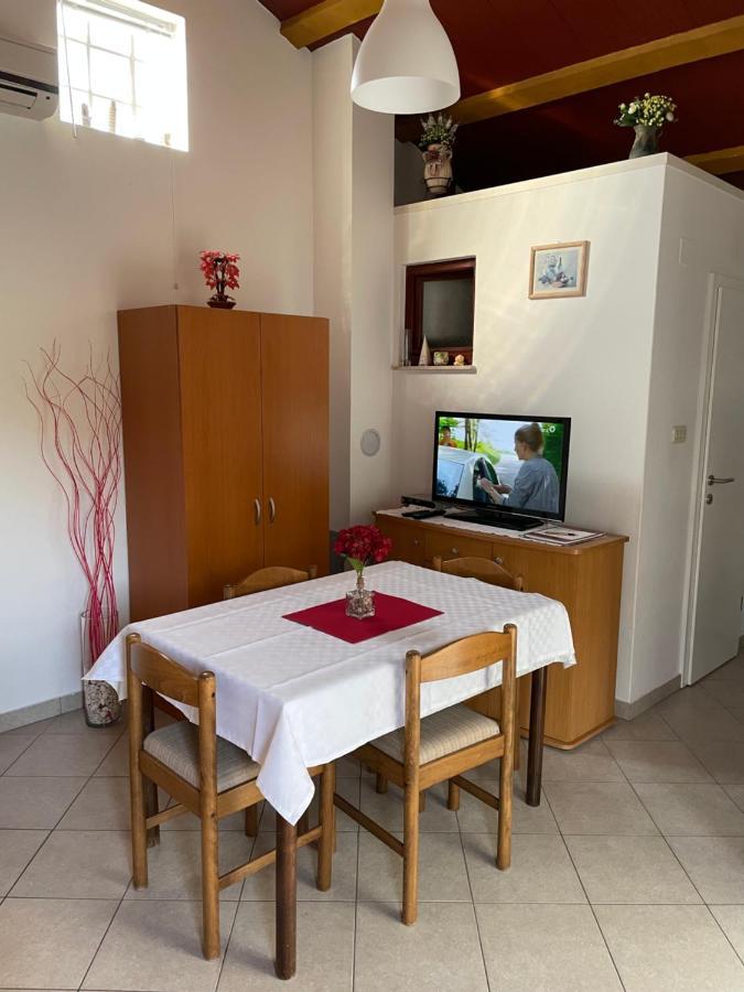 Leca- Small House Medulin