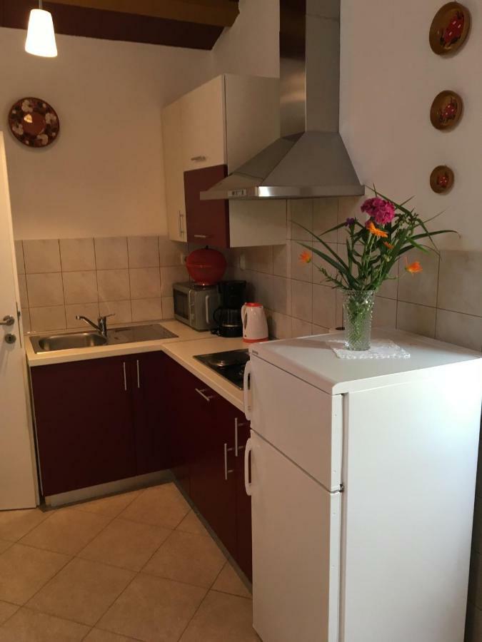 Leca- Small House Apartment *