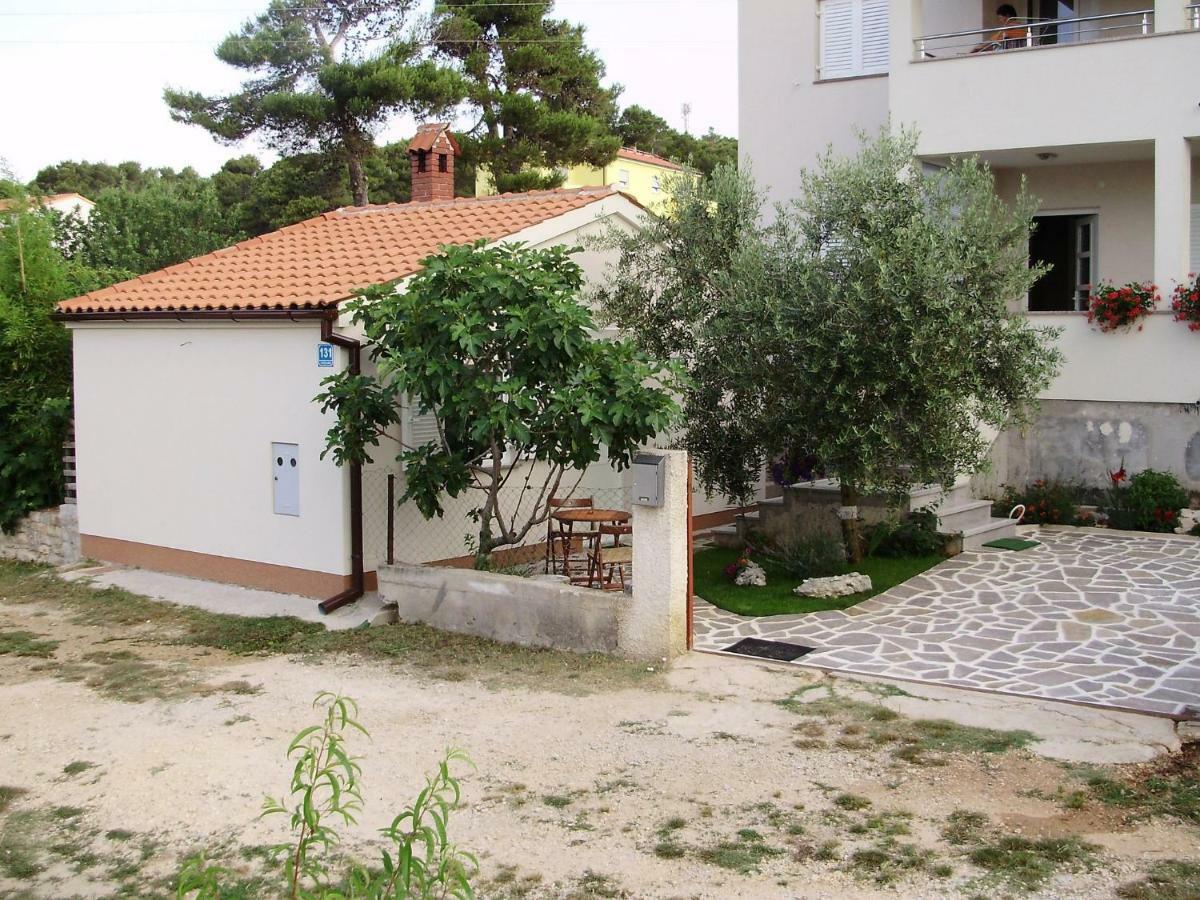 Leca- Small House *