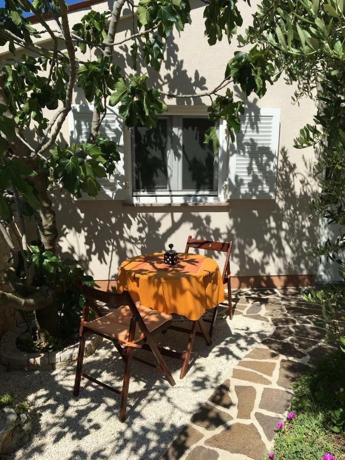 Leca- Small House