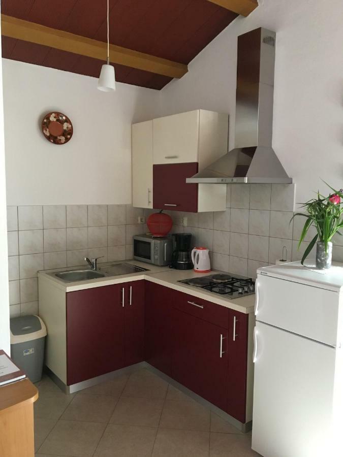 Leca- Small House